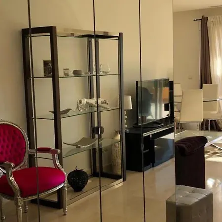 Modern 2 Bed In Apartment